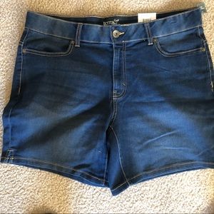 New never worn jean shorts